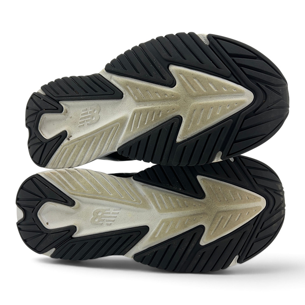 New Balance Boys' US 7 XW Rave Run v2 Black Athletic Shoes - Picture 5 of 7